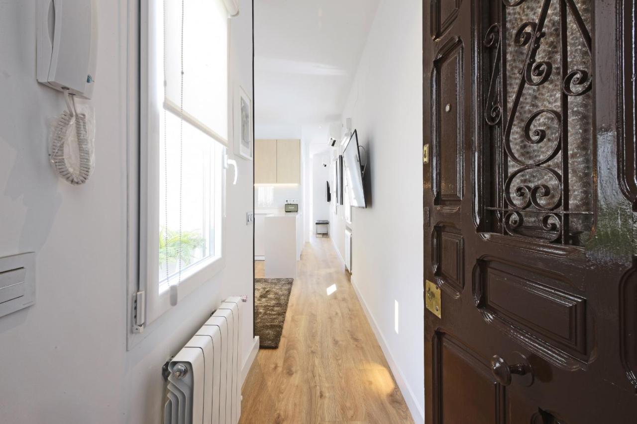 Latina Plaza Apartment Madrid Exterior photo
